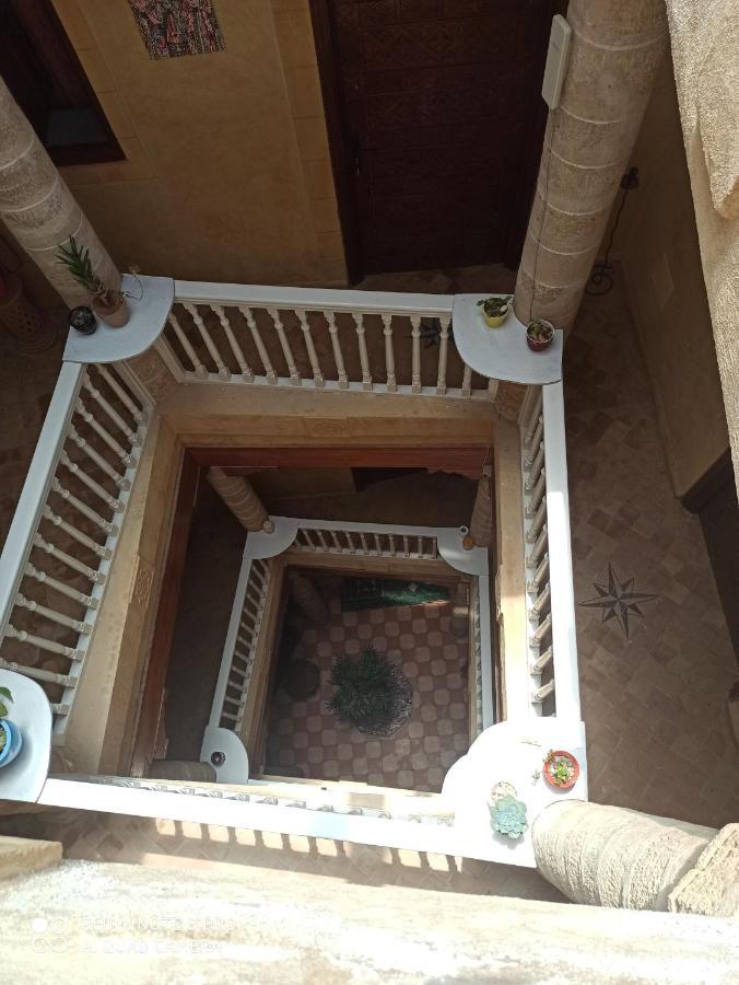 Riad La Rose Des Vents Эс-Сувейра Экстерьер фото