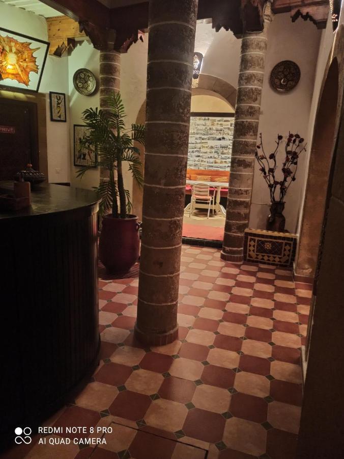 Riad La Rose Des Vents Эс-Сувейра Экстерьер фото